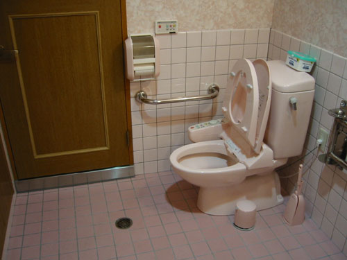 2-toilet-1.jpg